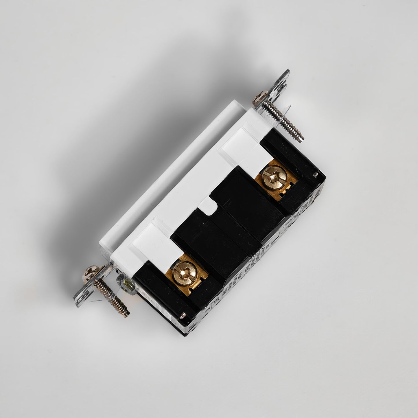 20-Amp GFCI Tamper-Resistant Safety Outlet with LED Indicator and Wall Plate