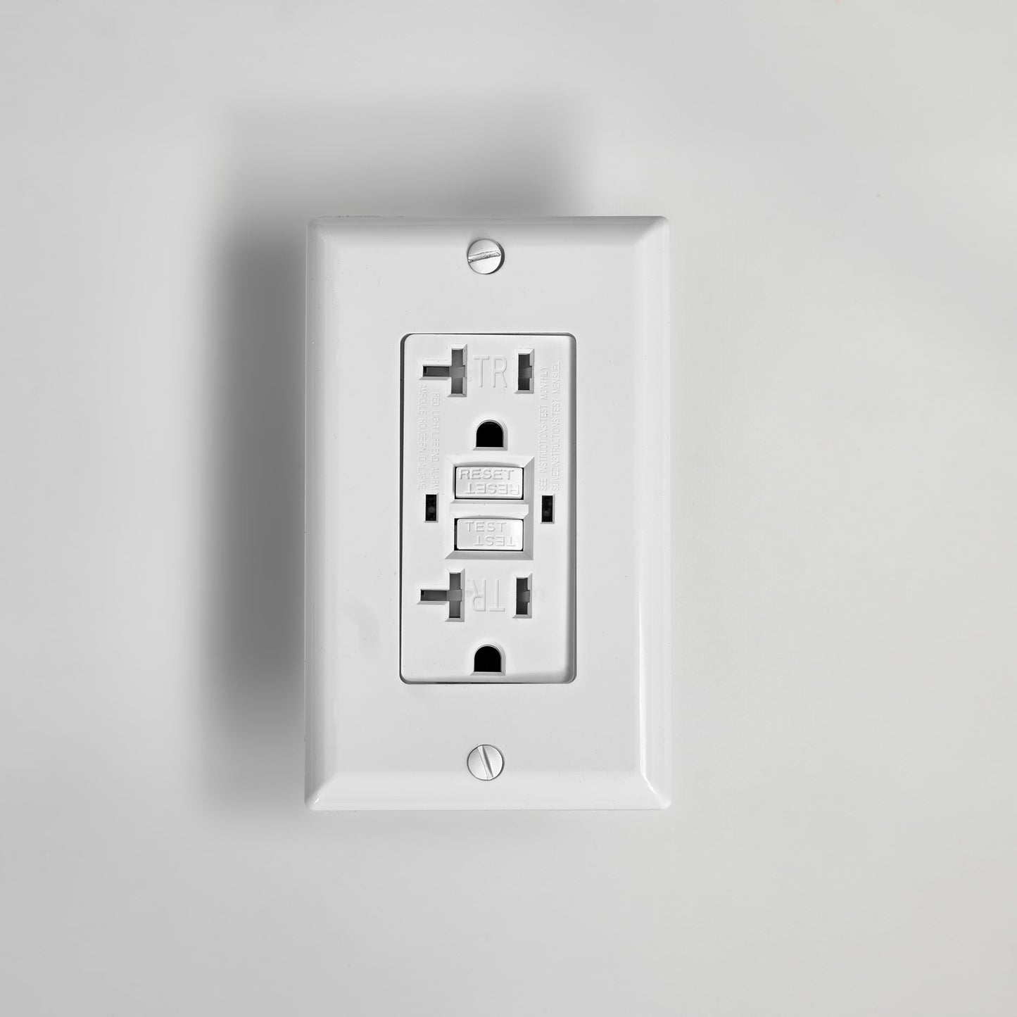 20-Amp GFCI Tamper-Resistant Safety Outlet with LED Indicator and Wall Plate